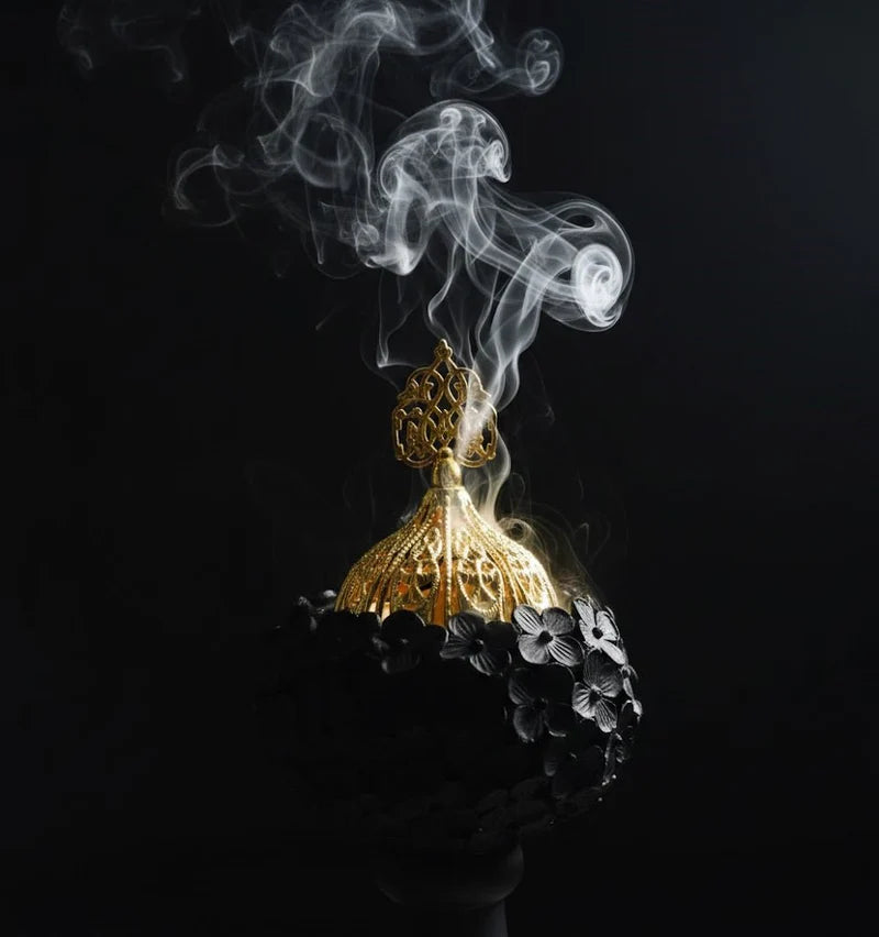 Luxury Decorative LED Table Lamp with Gold Top